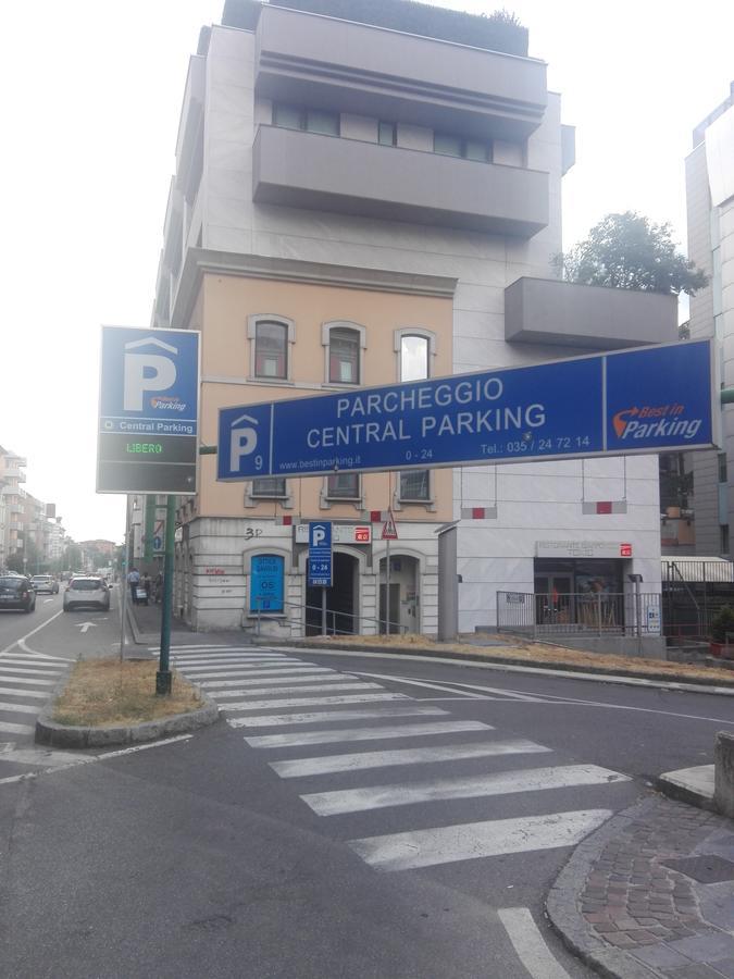 Bergamo City Apartments Exteriör bild